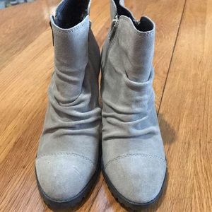 New! White Mountain booties